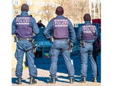 Полиция в Германии. Не выплеснуть с водой ребенка